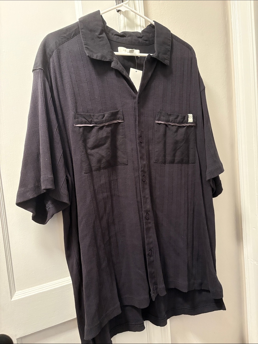 Urban Outfitters Navy-Black Relaxed Short-Sleeve Button-Down Shirt